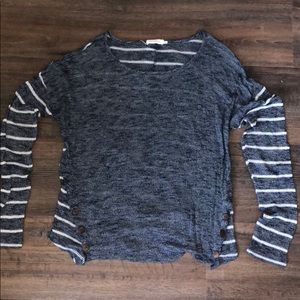 Long sleeve thin sweater!